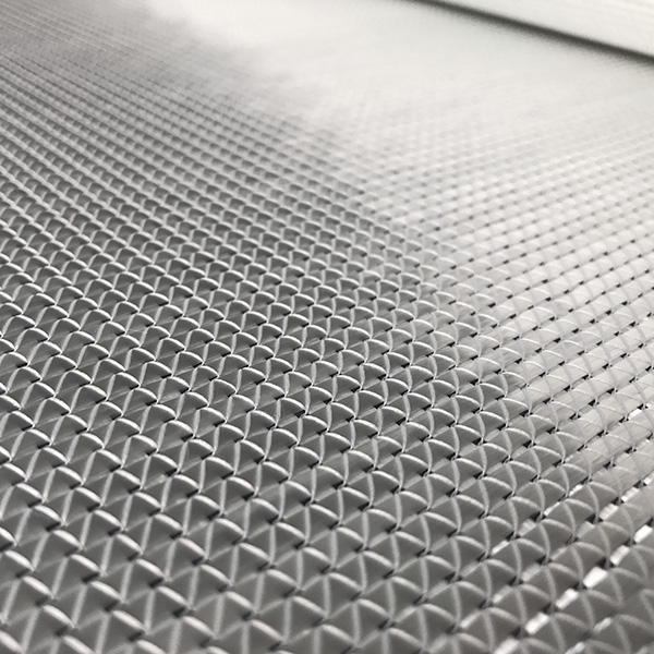 One of the benefits of using a Fiberglass Finish Mat is its ease of use